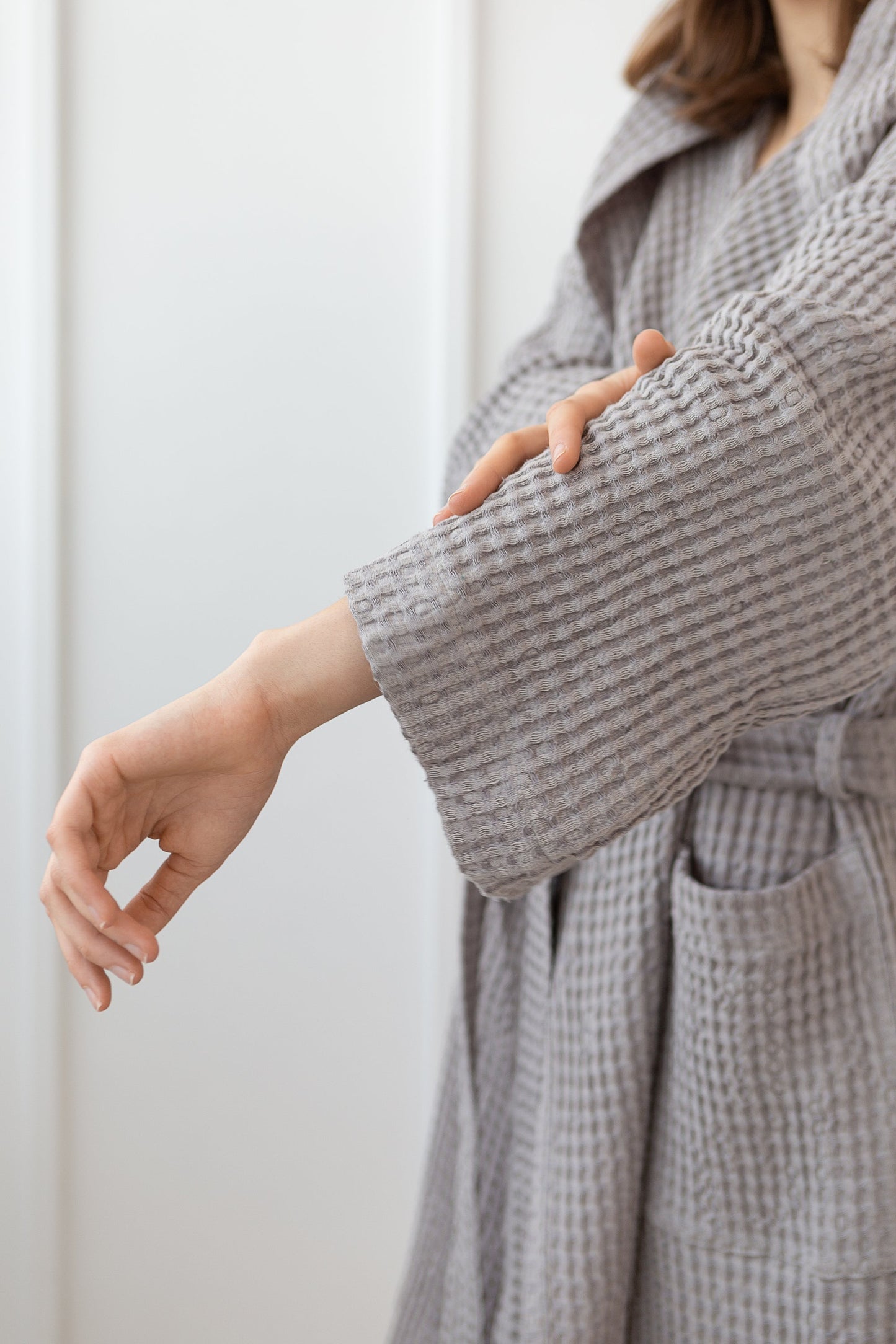Linen waffle robe with hoodie - Light grey